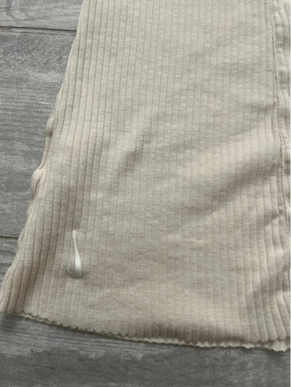 Nike Cream Ribbed Tank - Picture 3 of 4